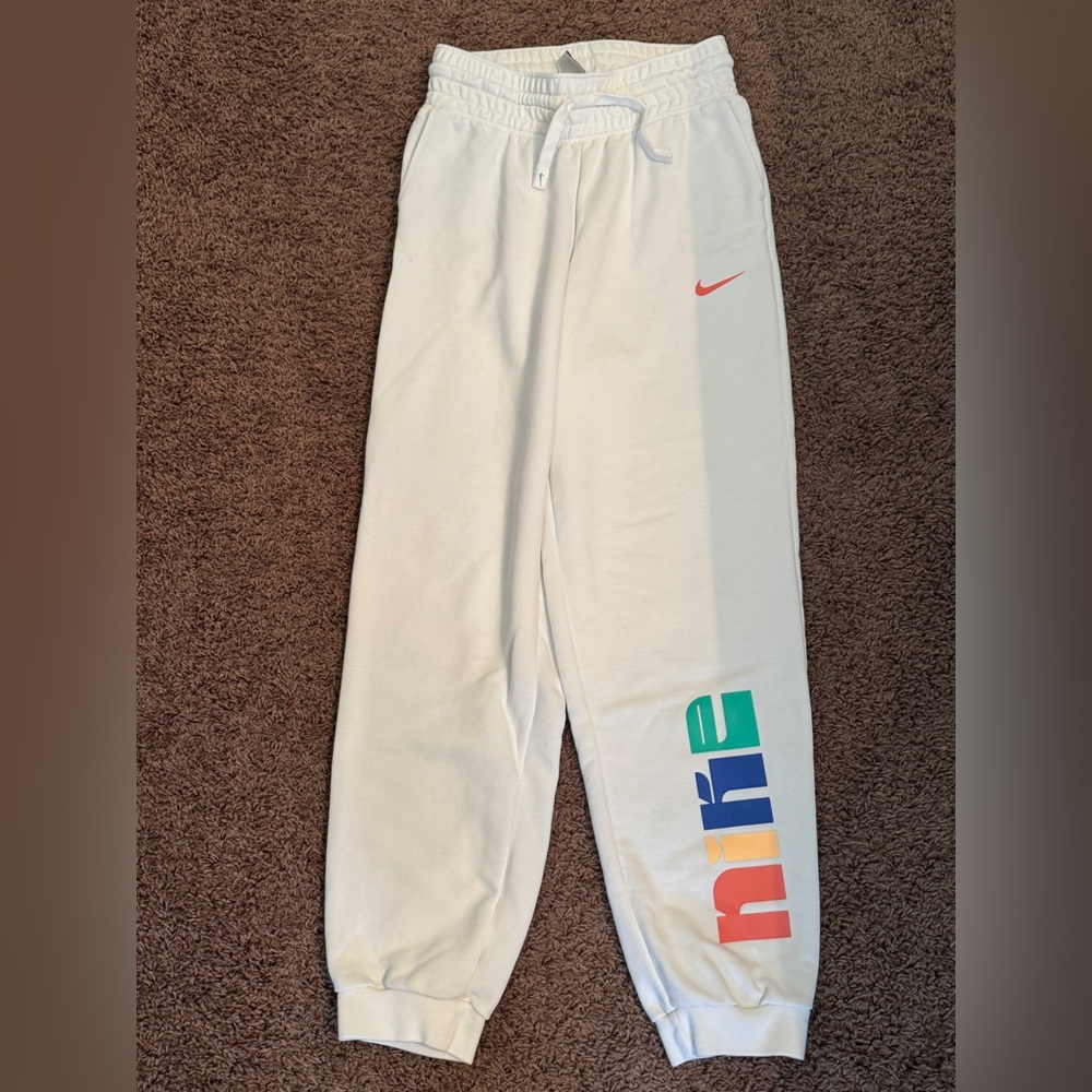 Nike Women's Joggers- S